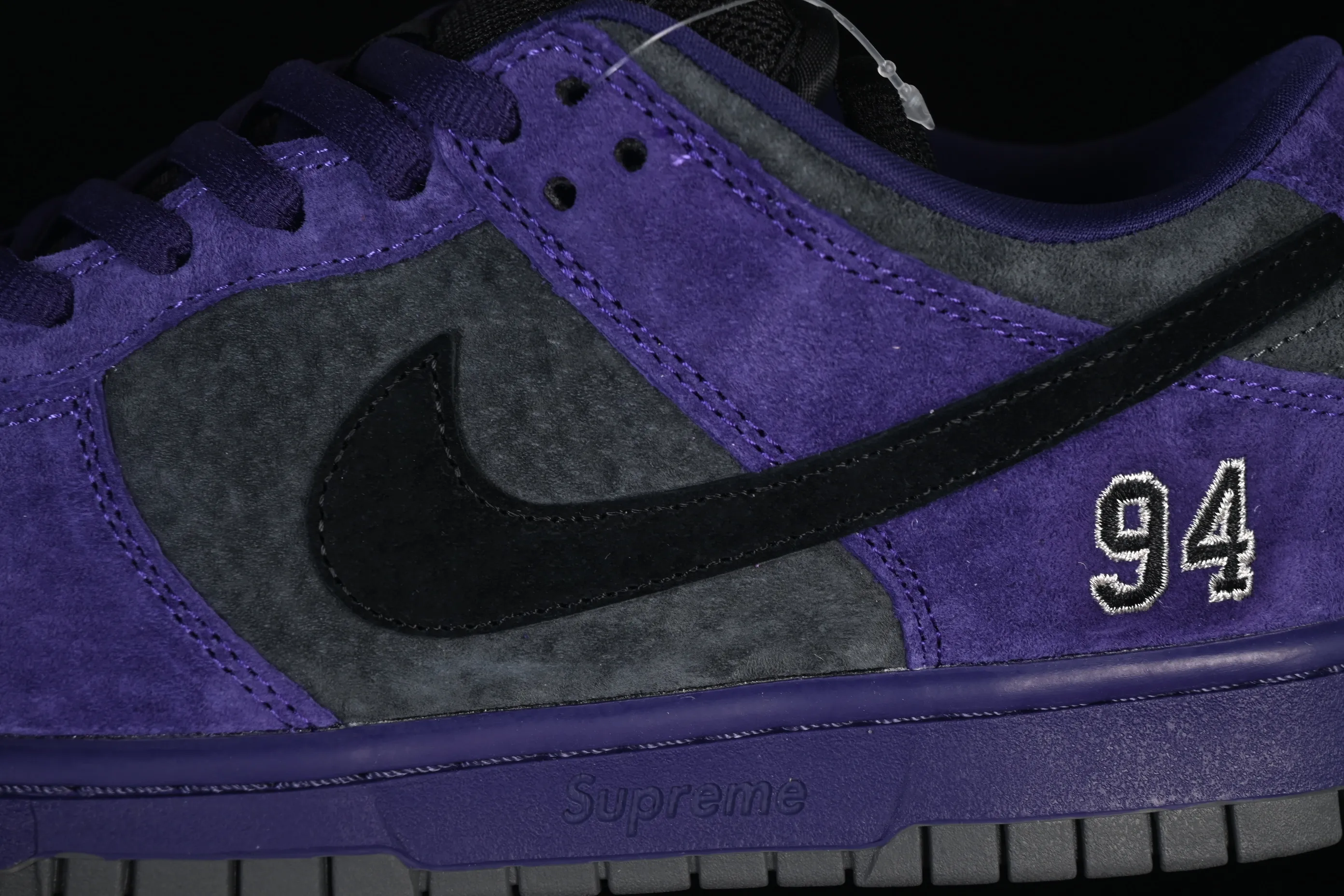 All categories Nk SB Dunk Series Nk SB Dunk Low low-top sneakers C version Supreme x Nike Dunk SB Dunk Low joint gray and purple low-top casual skateboard shoes HQ8487-500